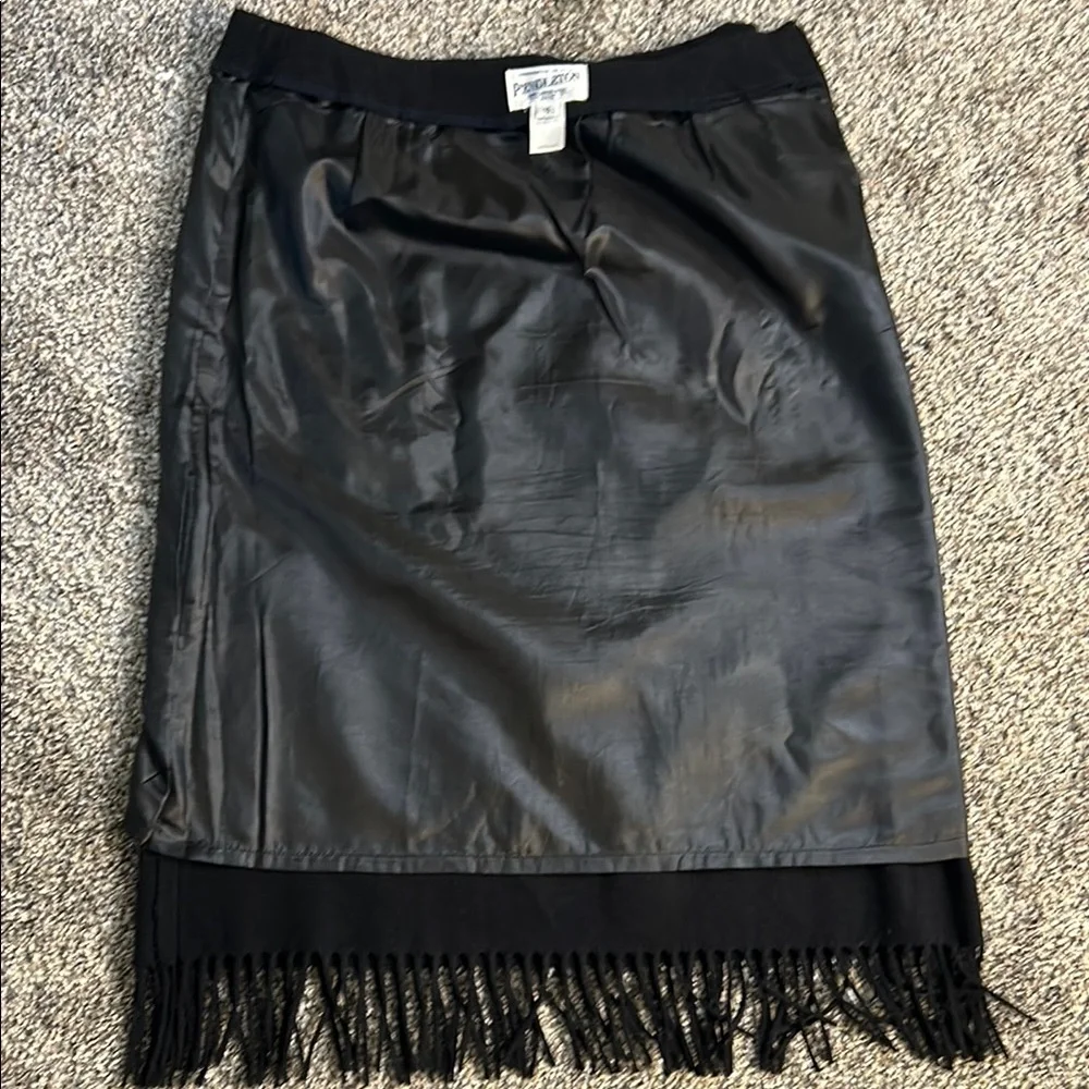 Black Fringe Hem Pencil Skirt - Classic Women's Style